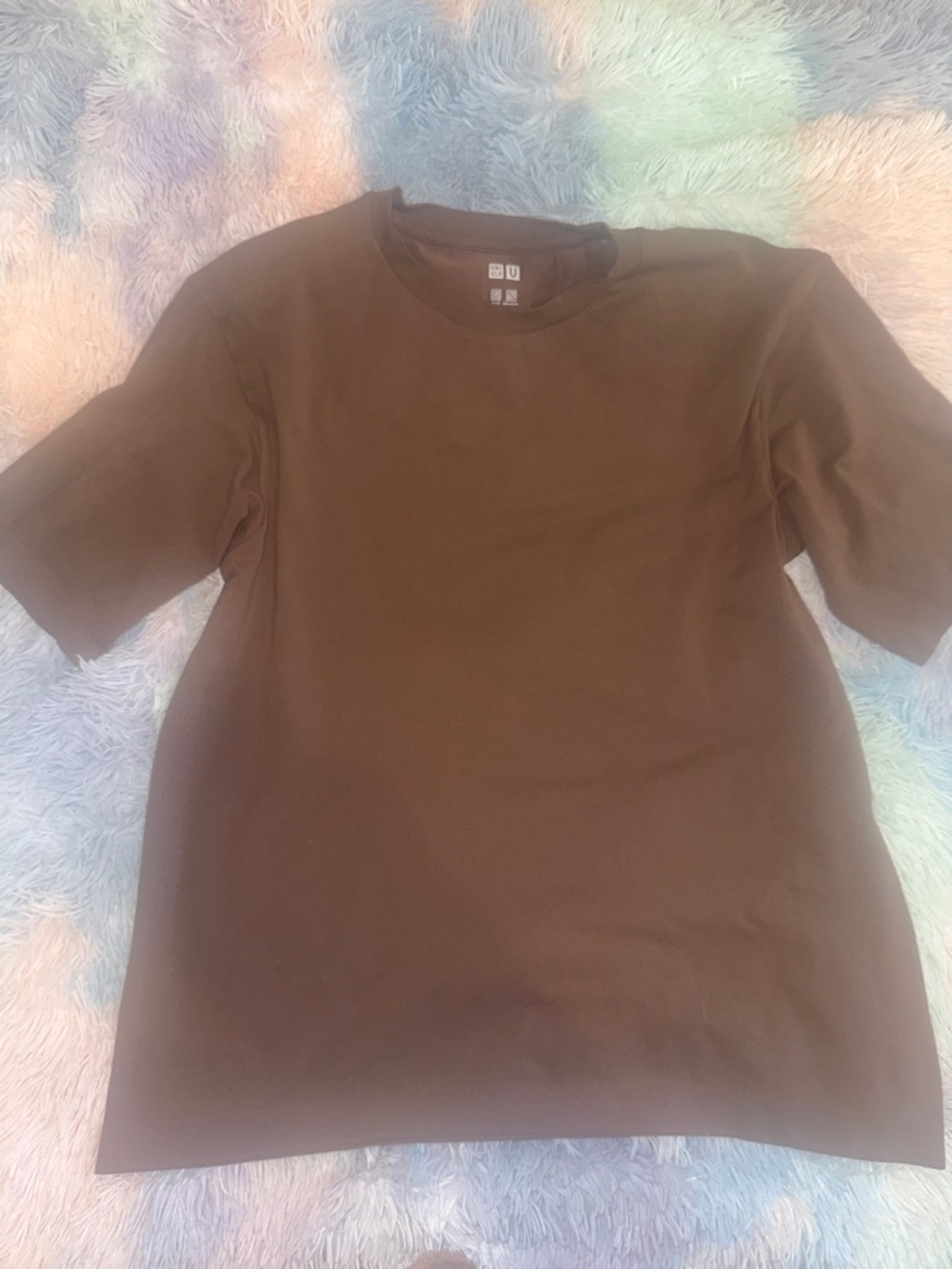 Uniqlo Brown Crew Neck T-Shirt dry